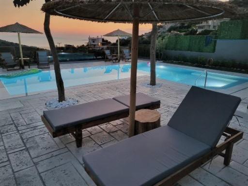 "Stergiou Luxury Apartment 2Nd Floor" Με Κοινη Πισινα Saronida 外观 照片