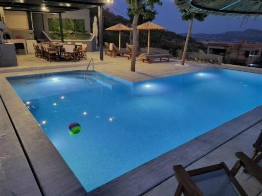 "Stergiou Luxury Apartment 2Nd Floor" Με Κοινη Πισινα Saronida 外观 照片