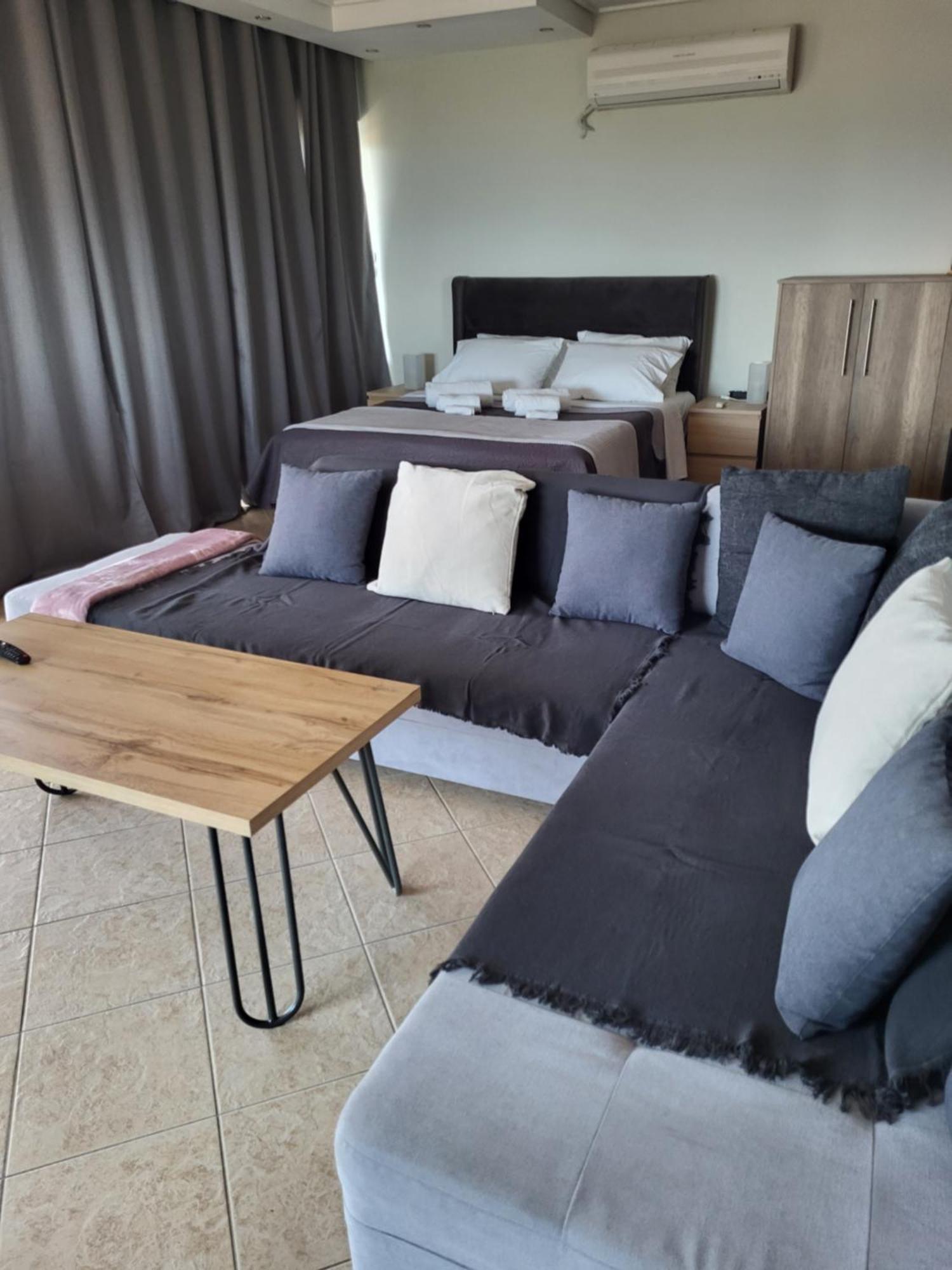 "Stergiou Luxury Apartment 2Nd Floor" Με Κοινη Πισινα Saronida 客房 照片